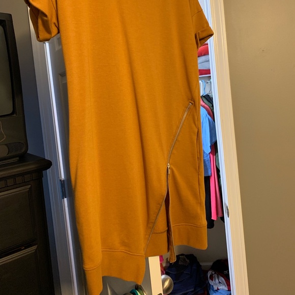 Rust orange zipper dress - Picture 2 of 3